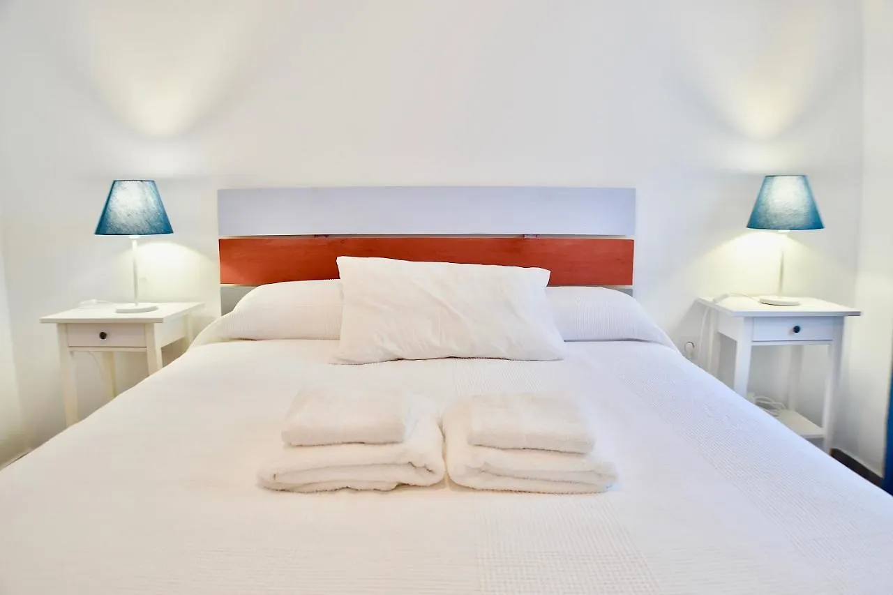 Acogedor Apt 8Pax 4Bdr 2Bth - Cozyhomesevilla1