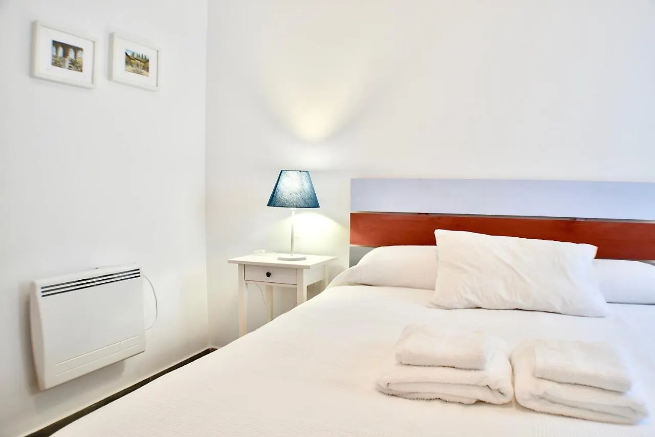 Acogedor Apt 8Pax 4Bdr 2Bth - Cozyhomesevilla1 Apartmán