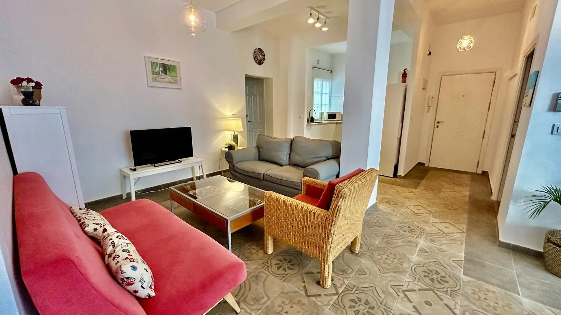 Acogedor Apt 8Pax 4Bdr 2Bth - Cozyhomesevilla1 0*, Sevilla