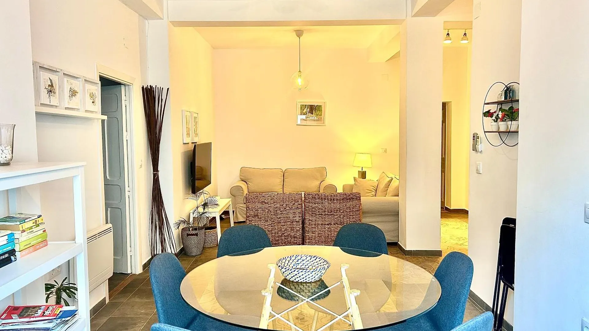 Acogedor Apt 8Pax 4Bdr 2Bth - Cozyhomesevilla1 0*, Севилья Испания