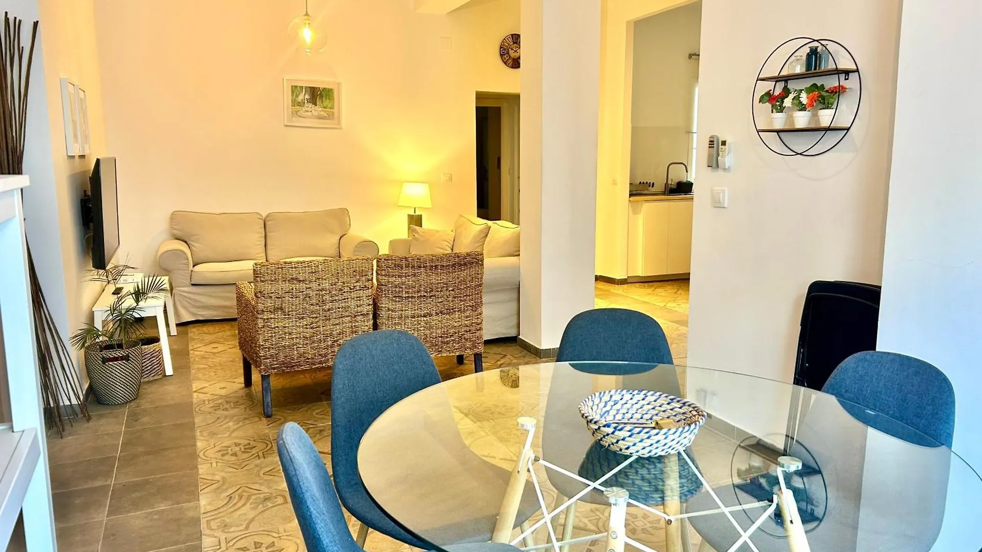 Acogedor Apt 8Pax 4Bdr 2Bth - Cozyhomesevilla1 Апартаменты Севилья